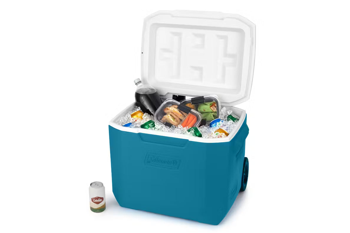 CONSERVADORA COLEMAN CON RUEDA 60QT CELESTE
