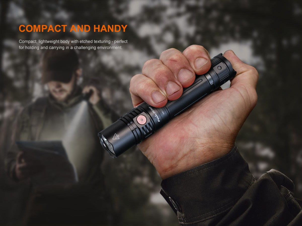 LINTERNA FENIX PD36R V2.0